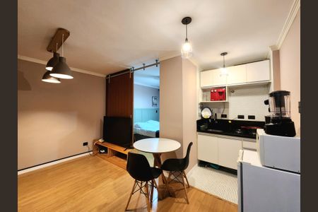 Sala/Cozinha de apartamento para alugar com 1 quarto, 33m² em Moema, São Paulo