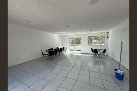 Apartamento para alugar com 43m², 2 quartos e 1 vaga Apartamento para alugar com 43m², 2 quartos e 1 vagaÁrea comum - Salão de festas