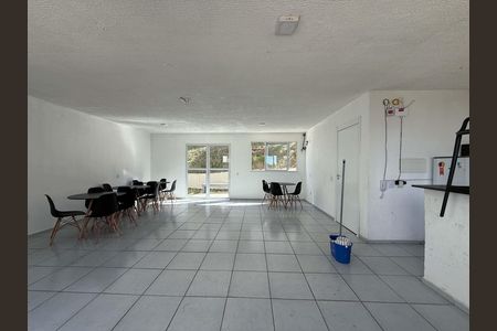 Apartamento para alugar com 43m², 2 quartos e 1 vaga Apartamento para alugar com 43m², 2 quartos e 1 vagaÁrea comum - Salão de festas