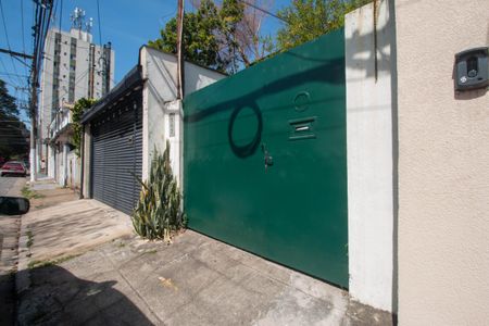 Casa à venda com 103m², 2 quartos e 1 vaga Casa à venda com 103m², 2 quartos e 1 vagaFachada