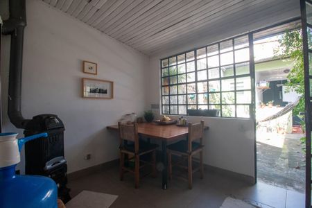 Casa à venda com 103m², 2 quartos e 1 vaga Casa à venda com 103m², 2 quartos e 1 vagaCozinha