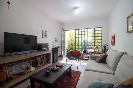 Casa à venda com 103m², 2 quartos e 1 vaga Casa à venda com 103m², 2 quartos e 1 vagaSala