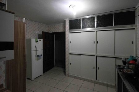 Casa à venda com 321m², 5 quartos e 3 vagasCozinha casa 03