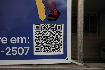 Casa à venda com 321m², 5 quartos e 3 vagasPlaca