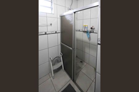 Casa à venda com 321m², 5 quartos e 3 vagasBanheiro casa 03