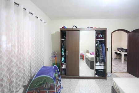 Casa à venda com 321m², 5 quartos e 3 vagasQuarto 01 casa 03