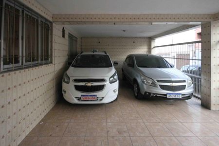 Casa à venda com 321m², 5 quartos e 3 vagasGaragem