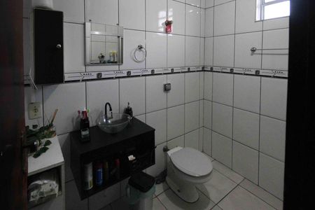 Casa à venda com 321m², 5 quartos e 3 vagasBanheiro casa 03