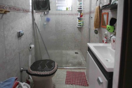 Casa à venda com 321m², 5 quartos e 3 vagasBanheiro Casa 02