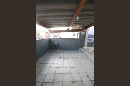 Casa à venda com 321m², 5 quartos e 3 vagasTerraço e Área de Serviço casa 02