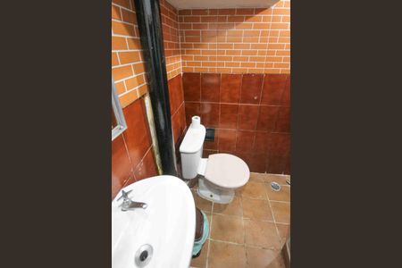 Casa à venda com 321m², 5 quartos e 3 vagasBanheiro casa 01