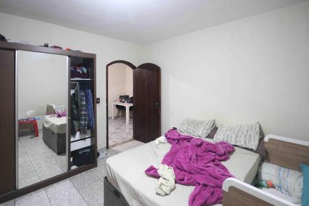 Casa à venda com 321m², 5 quartos e 3 vagasQuarto 01 casa 03