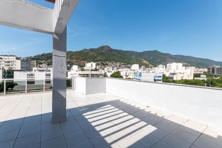 Apartamento à venda com 192m², 3 quartos e 2 vagasCobertura