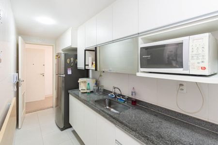 Apartamento à venda com 192m², 3 quartos e 2 vagasCozinha