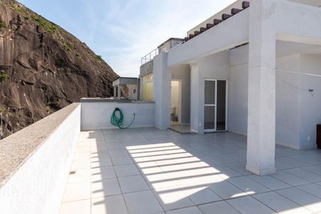 Apartamento à venda com 192m², 3 quartos e 2 vagasCobertura