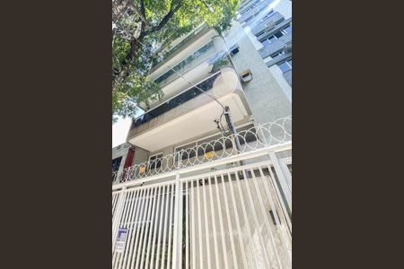 Apartamento à venda com 192m², 3 quartos e 2 vagasFachada