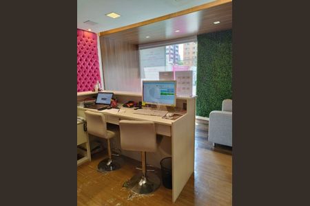 Casa à venda com 2 quartos, 100m² em Indianópolis, São Paulo