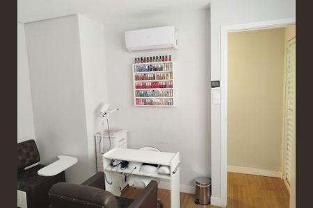 Casa à venda com 2 quartos, 100m² em Indianópolis, São Paulo