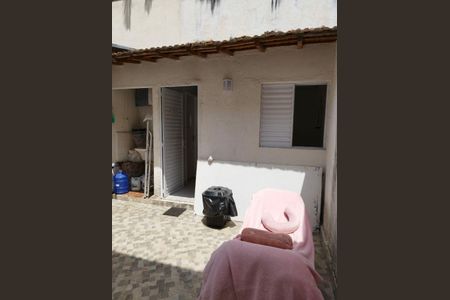 Casa à venda com 100m², 2 quartos e 1 vaga