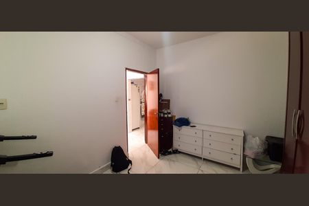 Casa à venda com 300m², 5 quartos e 4 vagas Casa à venda com 300m², 5 quartos e 4 vagasQuarto