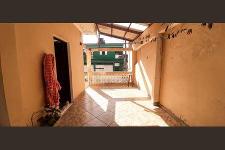 Casa à venda com 300m², 5 quartos e 4 vagas Casa à venda com 300m², 5 quartos e 4 vagasQuintal