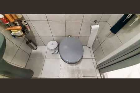 Casa à venda com 300m², 5 quartos e 4 vagas Casa à venda com 300m², 5 quartos e 4 vagasBanheiro Social