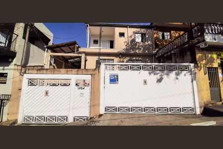 Casa à venda com 300m², 5 quartos e 4 vagas Casa à venda com 300m², 5 quartos e 4 vagasFachada da Casa