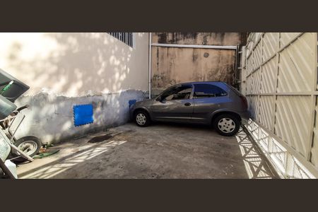 Casa à venda com 300m², 5 quartos e 4 vagas Casa à venda com 300m², 5 quartos e 4 vagasGaragem