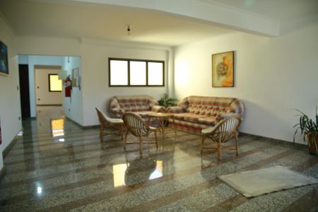 Apartamento à venda com 87m², 2 quartos e 2 vagasHall de entrada