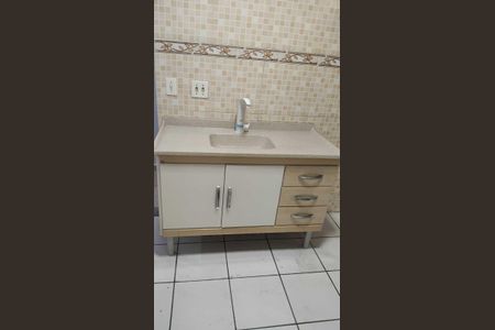 Cozinha de apartamento à venda com 2 quartos, 47m² em Vila Antonieta, São Paulo