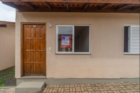 Casa de condomínio para alugar com 49m², 2 quartos e 1 vaga Casa de condomínio para alugar com 49m², 2 quartos e 1 vagaFachada