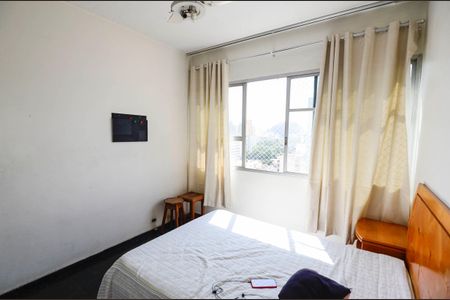 Apartamento à venda com 130m², 3 quartos e 2 vagas Apartamento à venda com 130m², 3 quartos e 2 vagasQuarto 1