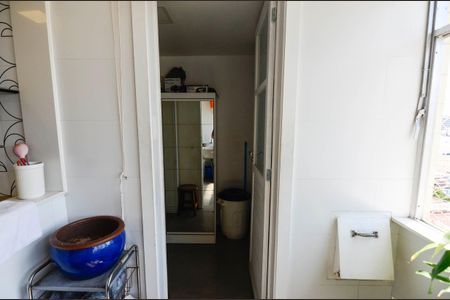 Apartamento à venda com 130m², 3 quartos e 2 vagas Apartamento à venda com 130m², 3 quartos e 2 vagasÁrea de Serviço