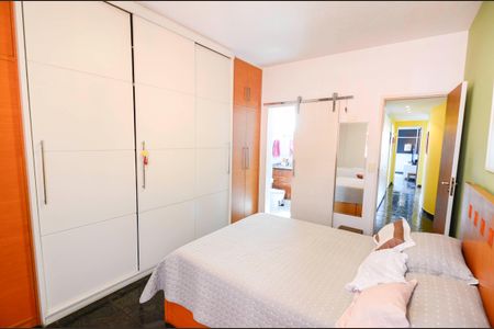 Apartamento à venda com 130m², 3 quartos e 2 vagas Apartamento à venda com 130m², 3 quartos e 2 vagasSuíte 3