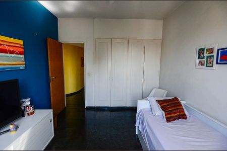Apartamento à venda com 130m², 3 quartos e 2 vagas Apartamento à venda com 130m², 3 quartos e 2 vagasQuarto 2