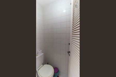 Casa de condomínio à venda com 66m², 2 quartos e 1 vaga Casa de condomínio à venda com 66m², 2 quartos e 1 vagaBanheiro de Serviço