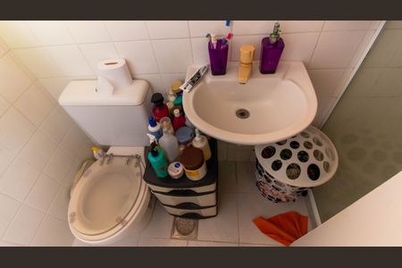 Casa de condomínio à venda com 66m², 2 quartos e 1 vaga Casa de condomínio à venda com 66m², 2 quartos e 1 vagaBanheiro