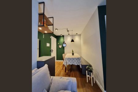 Sala de apartamento à venda com 2 quartos, 43m² em Jardim Monte Alegre, Taboão da Serra
