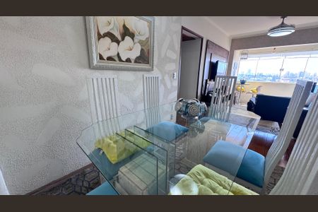 Apartamento à venda com 80m², 2 quartos e 1 vagaSala de Jantar