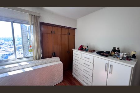 Apartamento à venda com 80m², 2 quartos e 1 vagaQuarto 2
