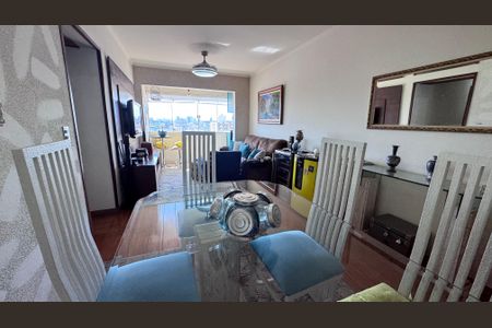 Apartamento à venda com 80m², 2 quartos e 1 vagaSala de Jantar