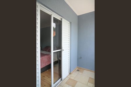 Casa à venda com 197m², 3 quartos e 4 vagas Casa à venda com 197m², 3 quartos e 4 vagasVaranda