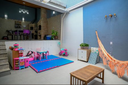 Casa à venda com 197m², 3 quartos e 4 vagas Casa à venda com 197m², 3 quartos e 4 vagasEspaço Gourmet