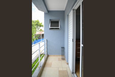 Casa à venda com 197m², 3 quartos e 4 vagas Casa à venda com 197m², 3 quartos e 4 vagasVaranda