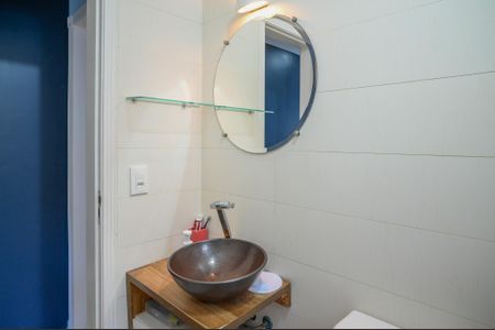 Casa à venda com 197m², 3 quartos e 4 vagas Casa à venda com 197m², 3 quartos e 4 vagasBanheiro Social