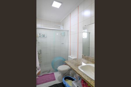 Casa à venda com 197m², 3 quartos e 4 vagas Casa à venda com 197m², 3 quartos e 4 vagasBanheiro Quarto 2 - Suite