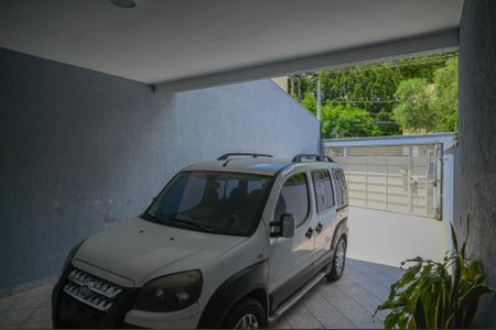 Casa à venda com 197m², 3 quartos e 4 vagas Casa à venda com 197m², 3 quartos e 4 vagasGaragem