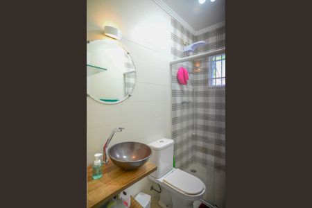 Casa à venda com 197m², 3 quartos e 4 vagas Casa à venda com 197m², 3 quartos e 4 vagasBanheiro Social