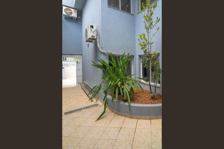 Casa à venda com 197m², 3 quartos e 4 vagas Casa à venda com 197m², 3 quartos e 4 vagasCorredor Externo