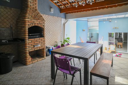 Casa à venda com 197m², 3 quartos e 4 vagas Casa à venda com 197m², 3 quartos e 4 vagasEspaço Gourmet